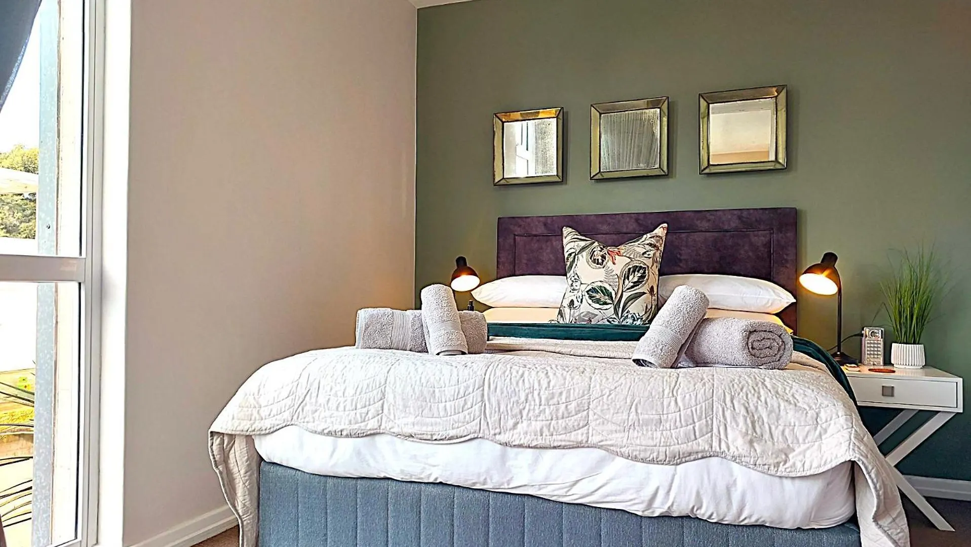 דירות פורט אליזבת' Brizzys Balcony Luxe Retreat Great Location! דרום אפריקה